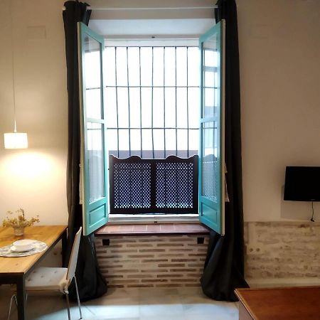 Apartamento "Detras De La Palma" Sevilla Bagian luar foto
